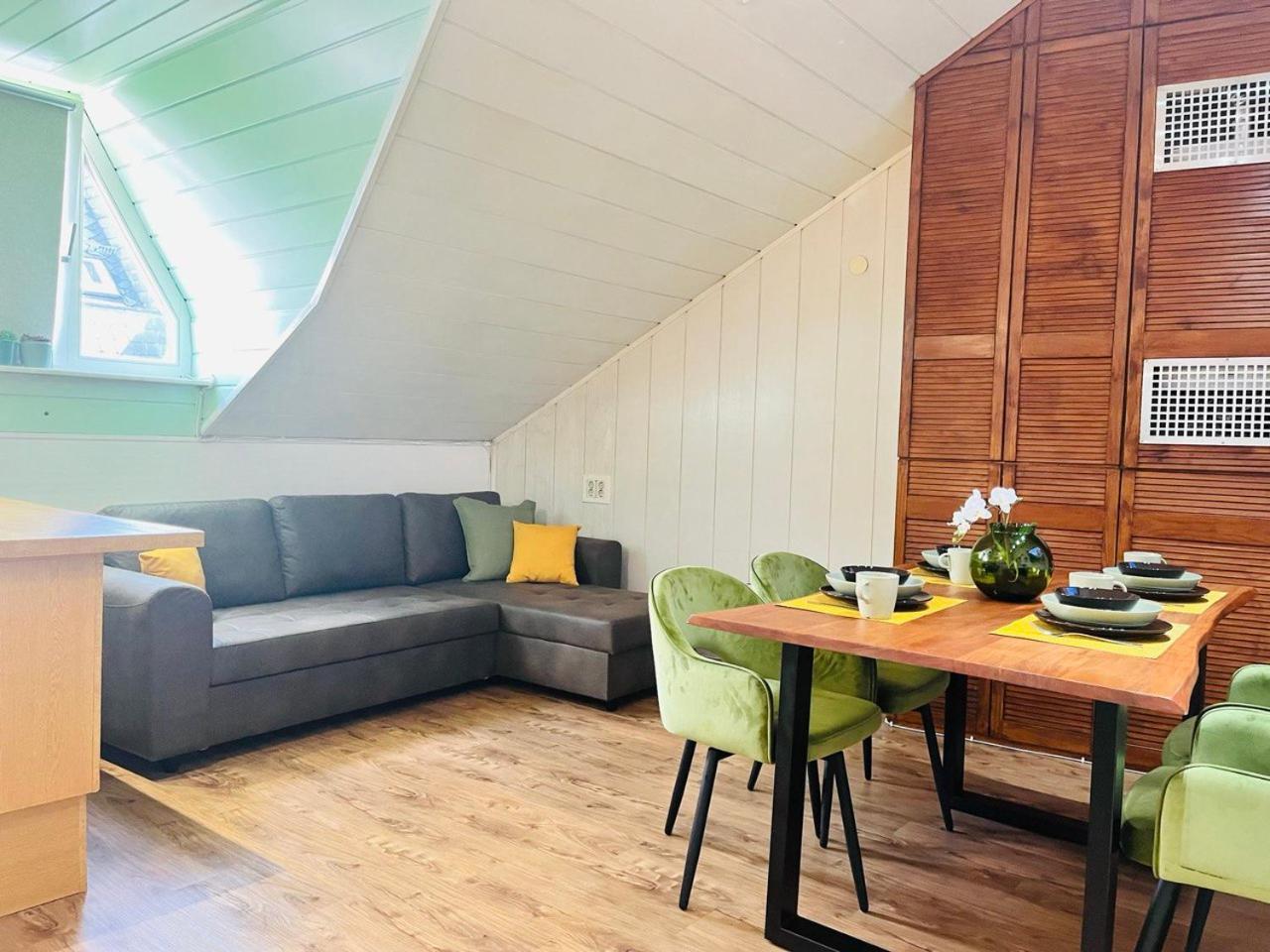 Apartment Lenastay I Altstadt-2z-wohnung I Parkplatz